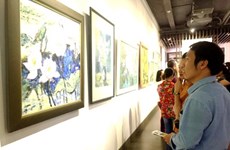 “荷花”美术展在河内开幕