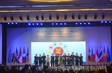越南加快融入东盟经济共同体
