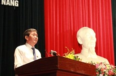越南党和国家领导分别会见全国各地选民