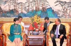 阮春福总理会见中国人民对外友好协会和中越友好协会代表