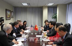 越南政府副总理兼外长范平明出席东盟与美国外长非正式会议