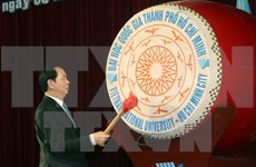 陈大光主席出席胡志明市国家大学2016年新学年开学典礼