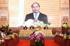 阮春福总理：将隆安省建设成为南部地区三大经济中心之一