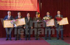 越南向俄罗斯内务部及紧急情况部的培训机构授予友谊勋章