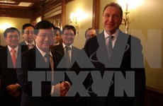 越南政府副总理郑廷勇访问俄罗斯 同俄第一副总理伊戈尔•舒瓦洛夫举行会谈