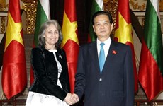 越南政府总理阮晋勇会见保加利亚副总统玛加丽塔•波波娃