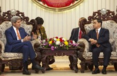 老挝和美国加强双边关系
