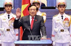 阮和平同志当选最高人民法院院长 邓氏玉盛当选国家副主席