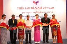 越南刊物展在老挝开幕