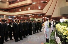 越南党、国家高级代表团出席沙曼·维亚吉同志追悼会