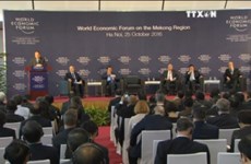 阮春福总理出席世界经济论坛湄公河会议