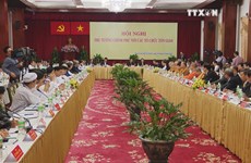 阮春福总理要求各宗教组织积极参与建国卫国事业
