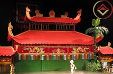 春节期间来越南看水上木偶戏