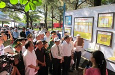 黄沙和长沙归属越南地图资料图片展在乂安省和安江省举行