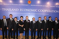 阮春福总理出席越泰经济合作论坛 会见泰国大型集团领导（组图）