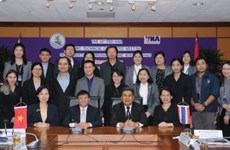 越南通讯社与泰国公共关系部一致同意加强合作关系 