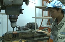 越南面向推迟退休年龄和增加加班时间