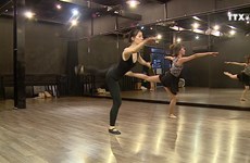 河内市独具一格的成人芭蕾舞班 
