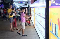 胡志明市居民积极响应周五在线购物活动