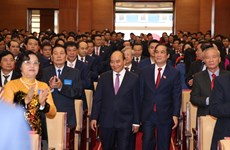组图：越南高级领导出席各省党部代表大会