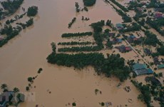 组图：广治省特大洪水不断袭来  笼罩面积巨大