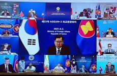中日韩三国外长同意与东盟加强多领域合作