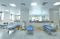 组图：河内市收治新冠肺炎患者方舱医院正式投入运行
