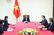 范明政总理与阿迪达斯首席执行官商讨促进阿迪达斯在越生产经营活动的措施