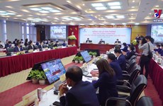 黎文成副总理与越南国家油气集团领导举行工作会议