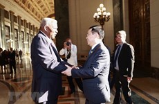 越南国会主席与古巴全国人民政权代表大会主席举行会谈