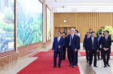 越南政府总理会见美国苹果公司首席执行官蒂姆·库克