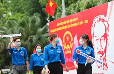 组图：胡志明共青团成立92周年：越南青年一心一意跟党走