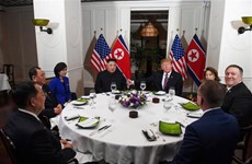 朝鲜领导人金正恩与美国总统特朗普共进晚宴(组图)