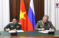 越俄两国防长举行会谈   双方签署多项重要合作文件