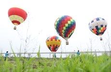 组图：“多彩河内”热气球节-推广河内旅游形象