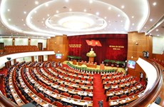 越共第十三届中央委员会第五次全体会议圆满落幕