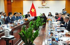 越南与美国推动数字化转型、供应链的合作 