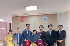 越南与老挝加强在文书档案领域的合作