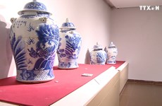 “昔日陶瓷之美”艺术展在岘港举行  