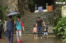 强降雨对岘港市旅游业造成打击