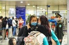 第二批旅乌越南公民安全回国  侨胞感动不已