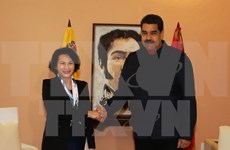 越南国会主席阮氏金银会见委内瑞拉总统尼古拉斯·马杜罗
