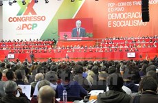 越南共产党代表团出席葡萄牙共产党第二十次全国代表大会