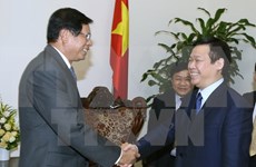 政府副总理王廷惠：越南支持与老挝促进研究经济政策的合作