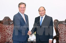 越南政府总理阮春福会见西班牙驻越大使