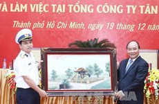 越南政府总理阮春福：西贡新港总公司应肩负经济建设和国防建设的双重任务