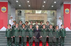 越共中央总书记阮富仲访问国防部第二总局