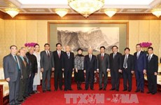 越共中央总书记阮富仲会见中国人民对外友好协会代表团