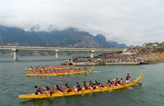 热闹非凡的2017年山罗省传统划船比赛