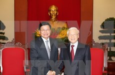 越共中央总书记阮富仲会见老挝政府总理通伦·西苏里